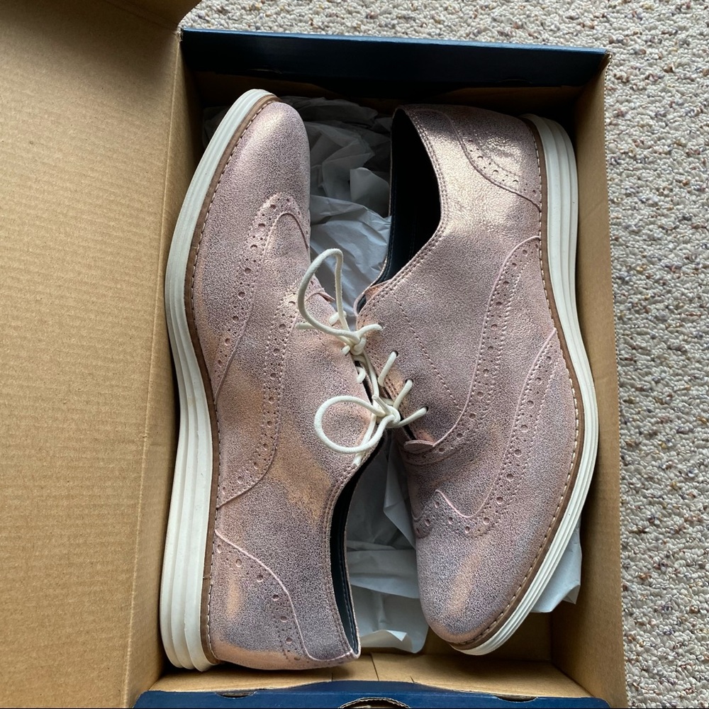 Cole Haan “Original Grand Wng II” size 10 with box. Dusty rose shimmer.